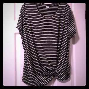 NWOT Old Navy Strip Tee with Twisted Knot Front